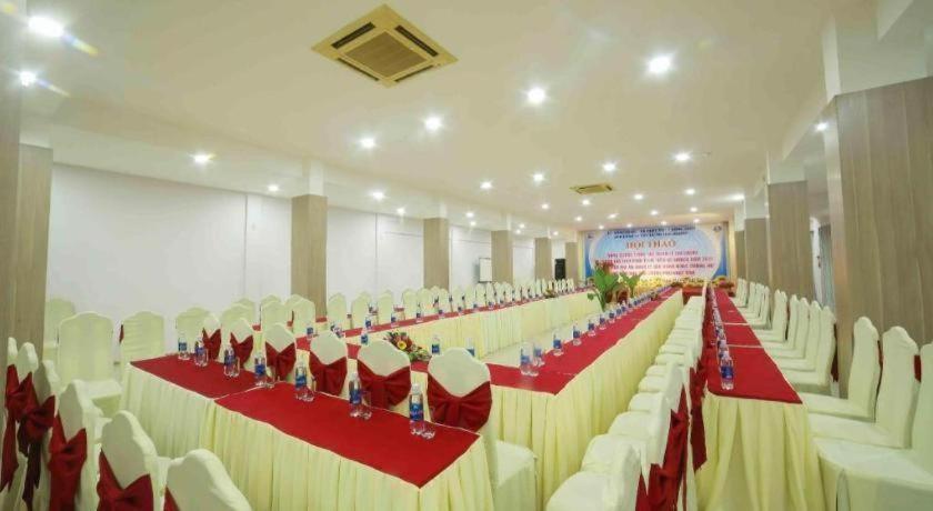 Green Hotel Дананг Екстер'єр фото
